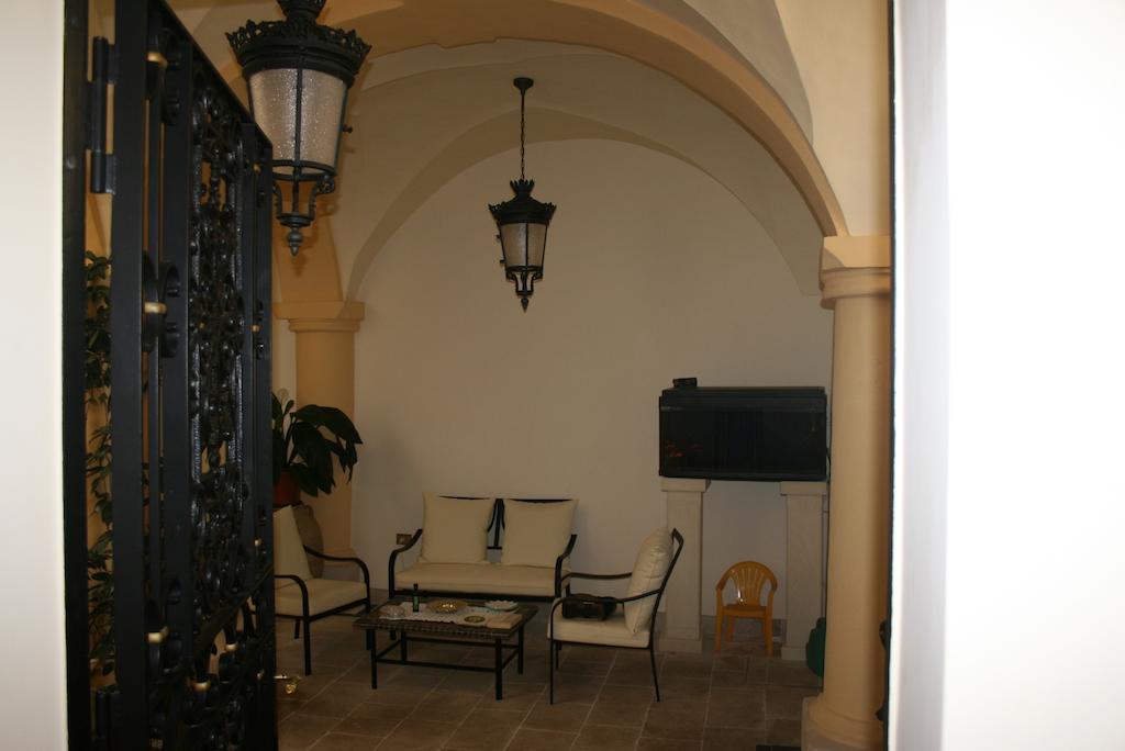 Palazzo Franza Musaro Удженто Экстерьер фото